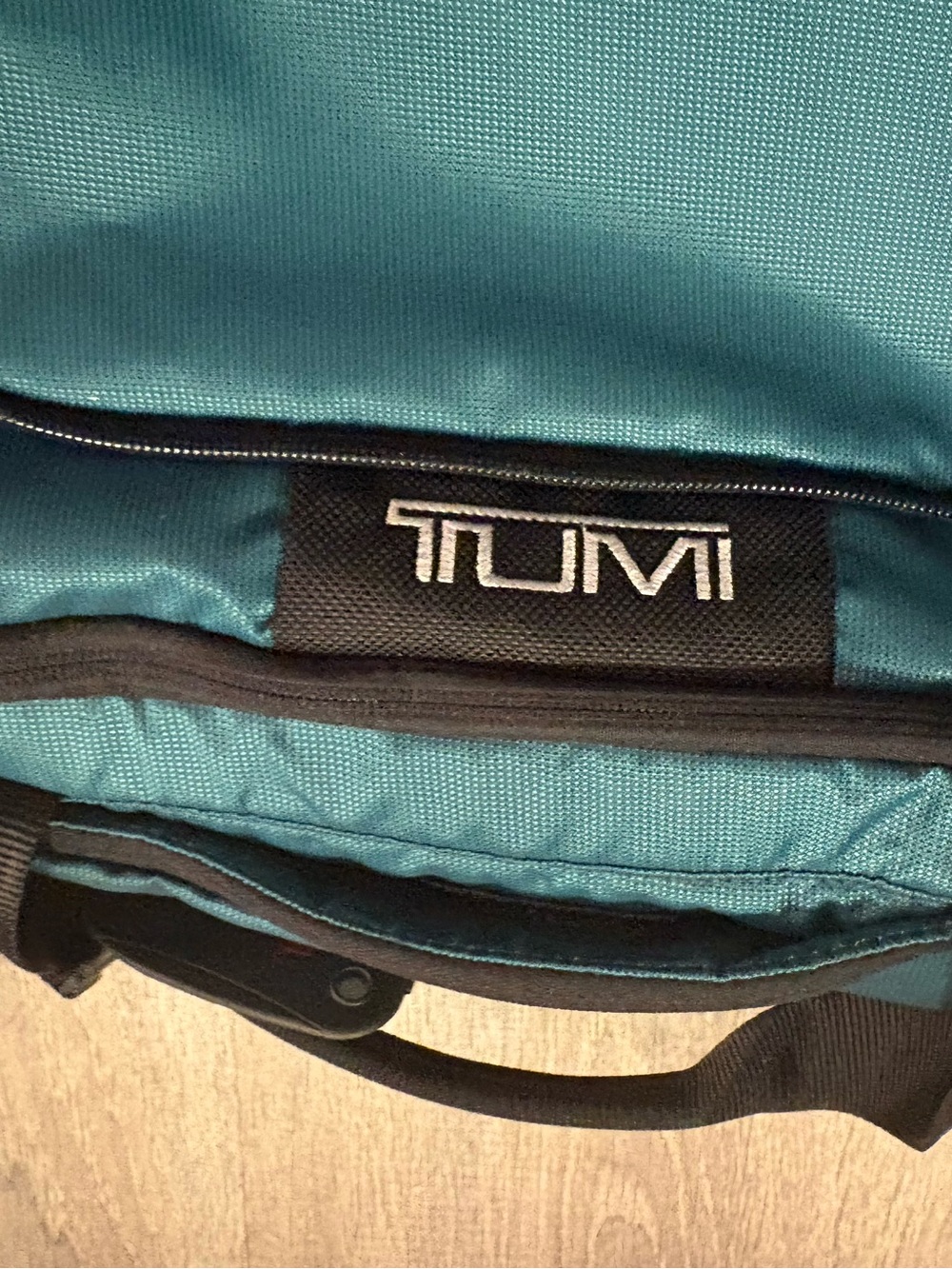 Tumi Teal Travel Duffel / backpack 
Very roomy to store things in very sturdy - Picture 2 of 13